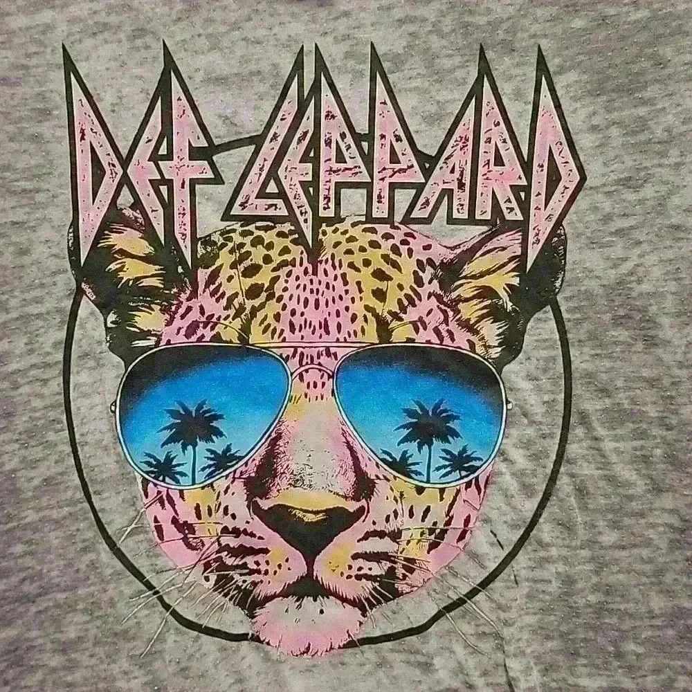 Def Leppard Tshirt Grey Size Large-Jr - Picture 3 of 6